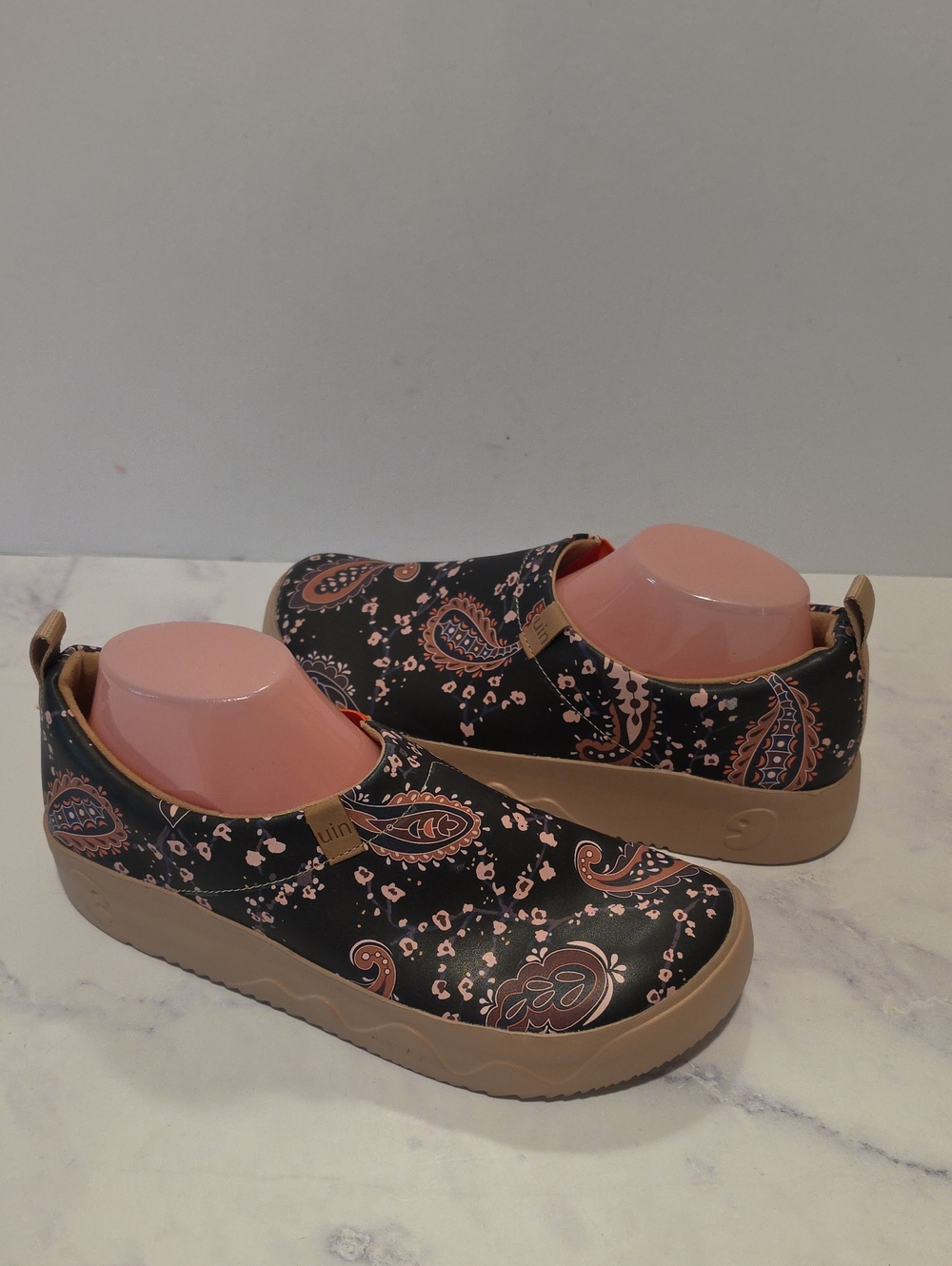 UIN Infinite Vitality Toledo Paisley Slip On